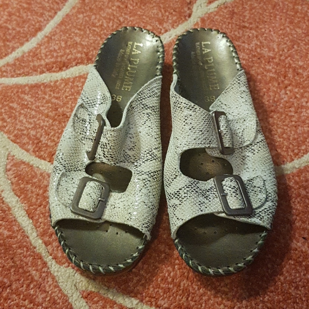 Womens  Italian leather slides